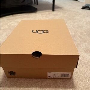 UGG Gray Mini Bailey Bow II Box